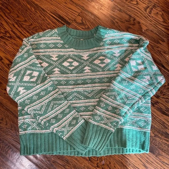 American Eagle crewneck sweaters, size XS. - Picture 2 of 10